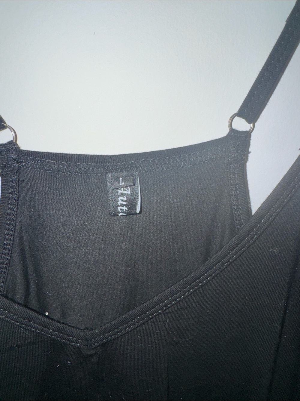 Amazon Black Sleeveless Romper with Pockets - Picture 4 of 7